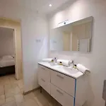 Elegance Et Detente, Piscine Chauffée, Terrasse Et Garage Privé à *
