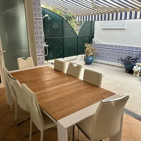 Piscine Jacuzzi Privee Chauffee, Terrasse Et Garage A *